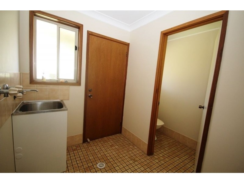 16 Crest Avenue, North Nowra NSW 2541