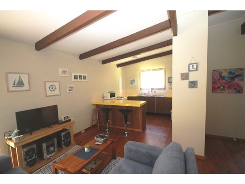 27 Ross Avenue, Narrawallee NSW 2539