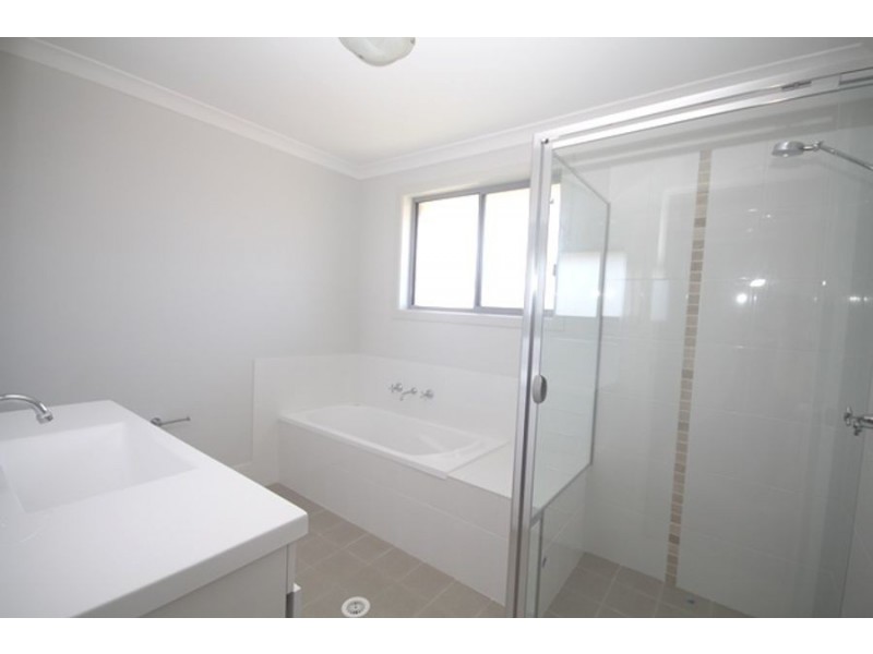 10 Macquarie Drive, Burrill Lake NSW 2539
