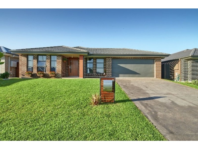 8 Osprey Road, South Nowra NSW 2541