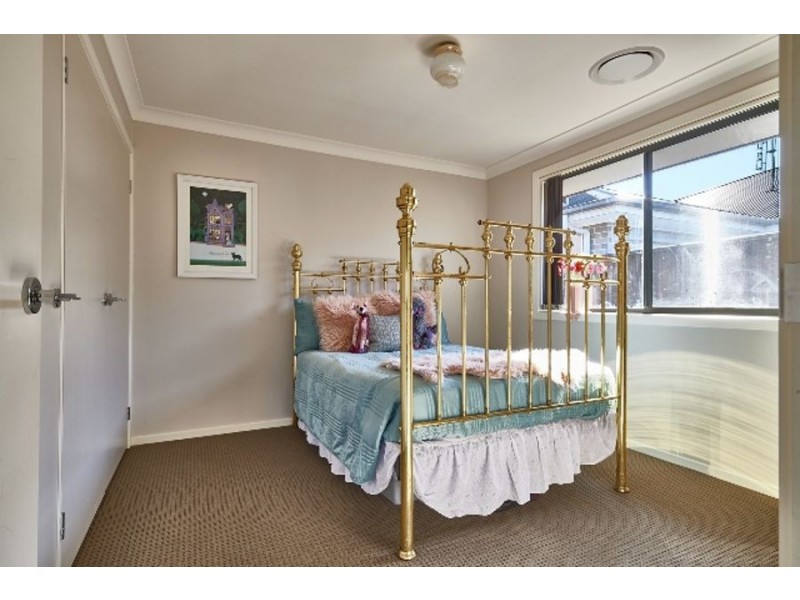8 Osprey Road, South Nowra NSW 2541