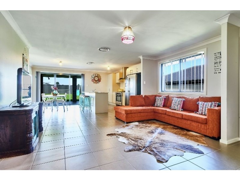 8 Osprey Road, South Nowra NSW 2541