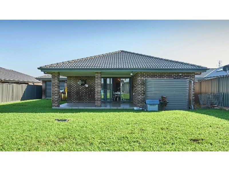 8 Osprey Road, South Nowra NSW 2541