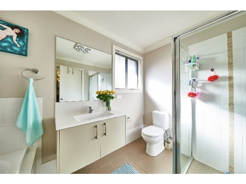8 Osprey Road, South Nowra NSW 2541