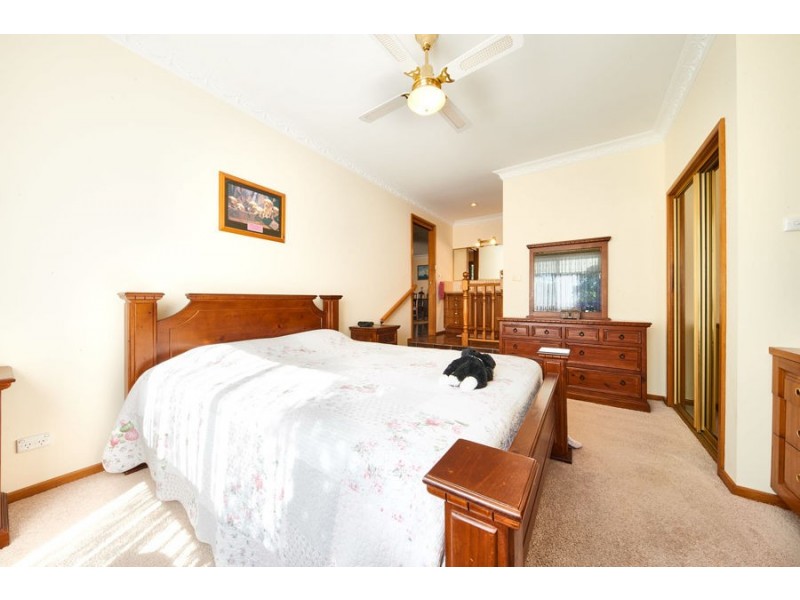 2 Chestnut Avenue, Bomaderry NSW 2541