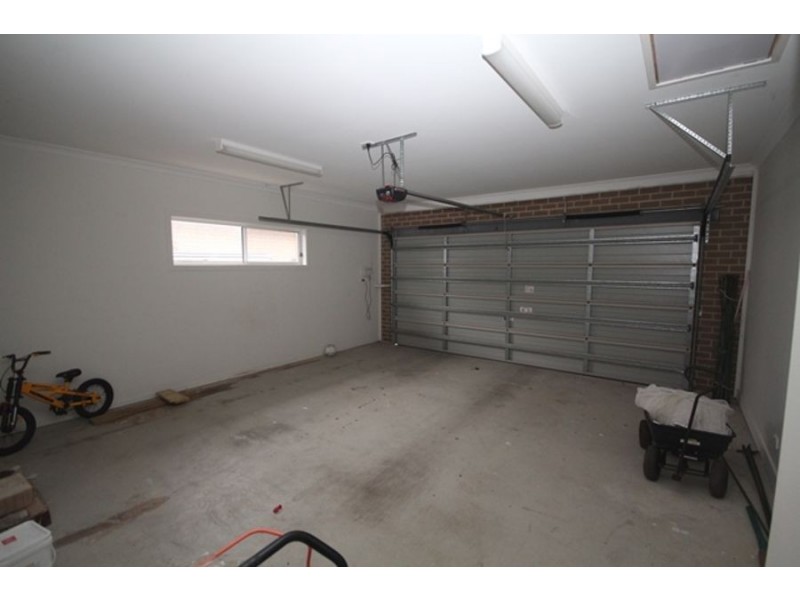 18 Coaster Cct, Vincentia NSW 2540