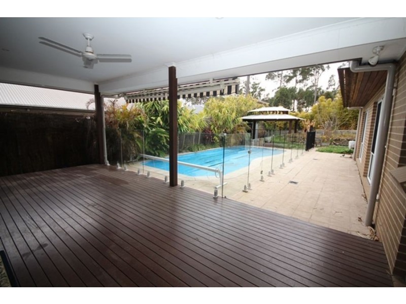 18 Coaster Cct, Vincentia NSW 2540