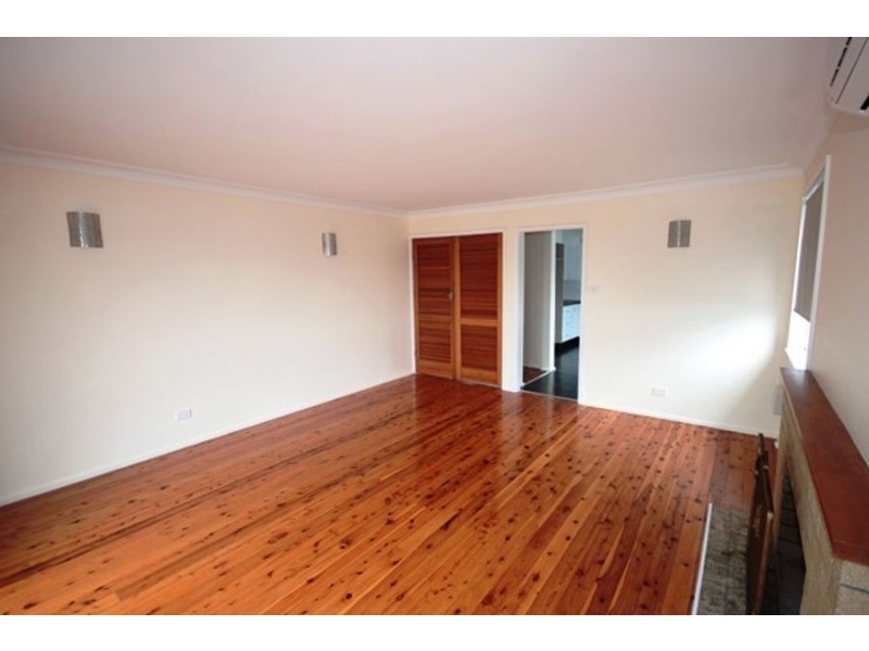 8 West Street, Nowra NSW 2541