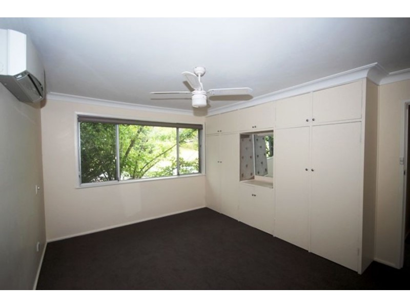 8 West Street, Nowra NSW 2541