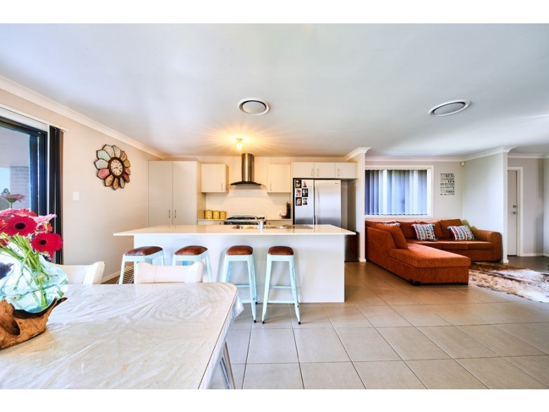 8 Osprey Road, South Nowra NSW 2541