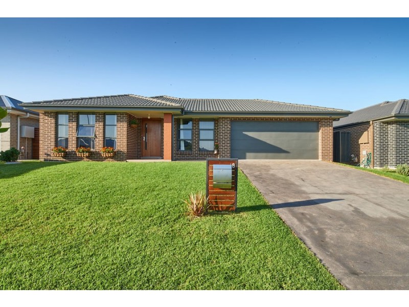 8 Osprey Road, South Nowra NSW 2541