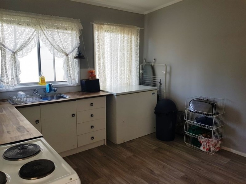 88 West Birrilley St, Bomaderry NSW 2541