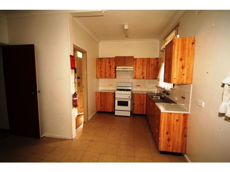 126 East Street, Nowra NSW 2541