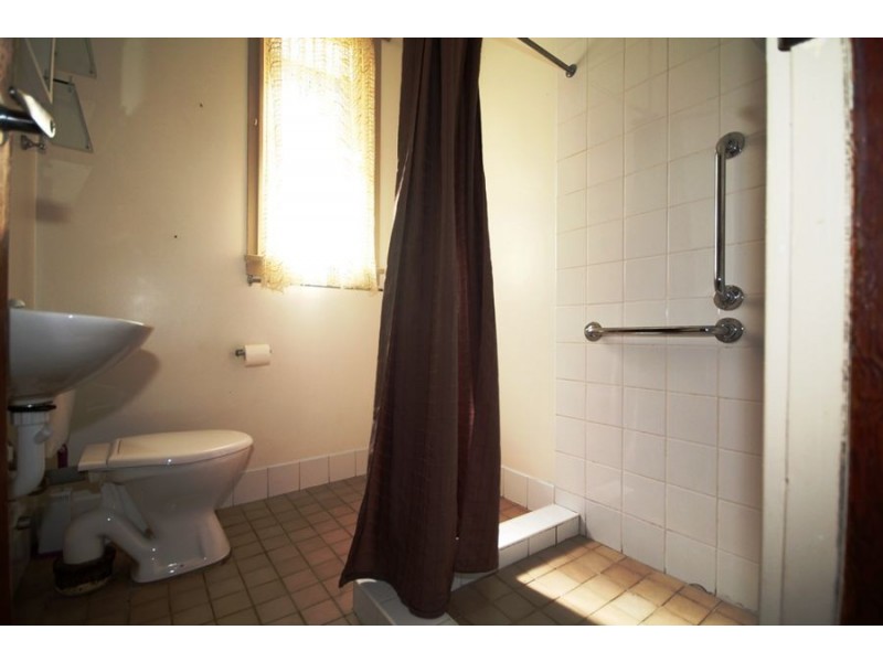 126 East Street, Nowra NSW 2541