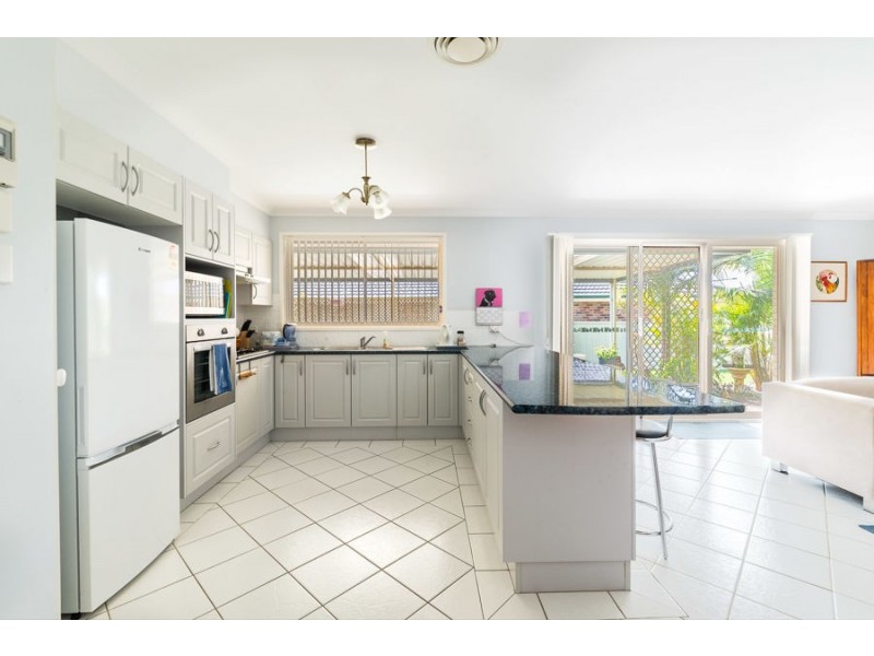 13 Carrington Park Drive, Nowra NSW 2541