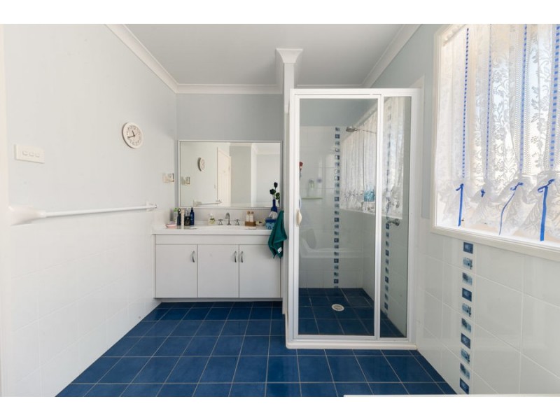 13 Carrington Park Drive, Nowra NSW 2541