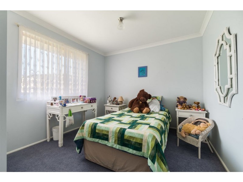 13 Carrington Park Drive, Nowra NSW 2541