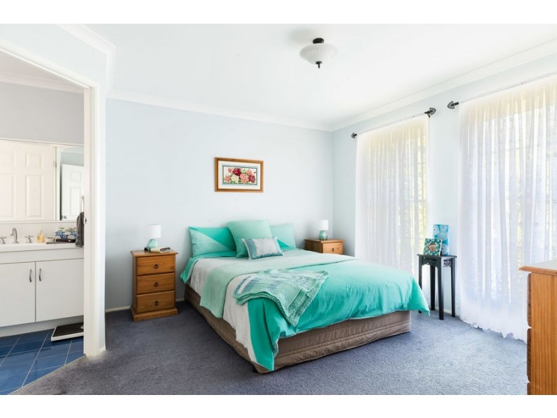 13 Carrington Park Drive, Nowra NSW 2541