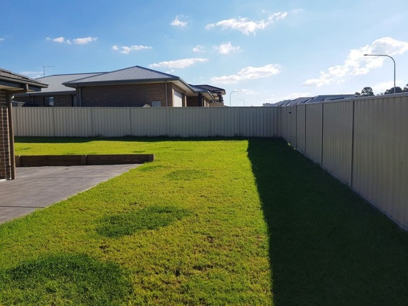 51 Basil St, Worrigee NSW 2540