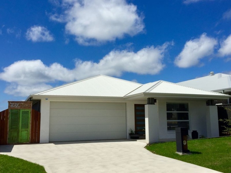 30 Trawler Ave, Vincentia NSW 2540