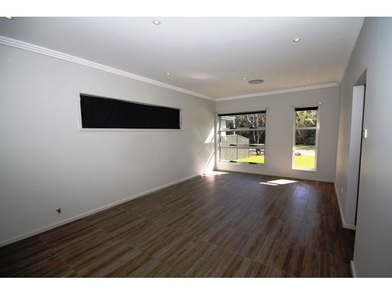 77 Summercloud Crescent, Vincentia NSW 2540