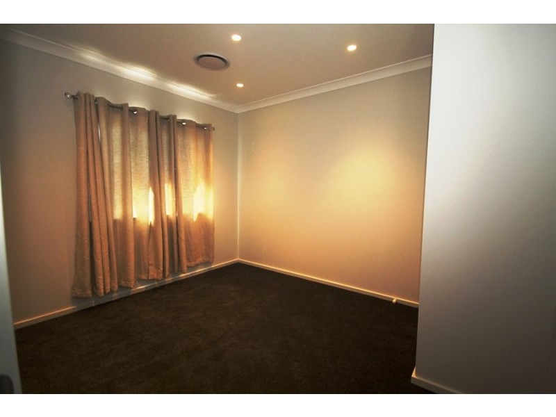 77 Summercloud Crescent, Vincentia NSW 2540