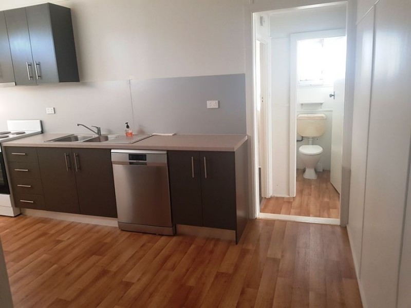 10 Dalwah Street, Bomaderry NSW 2541