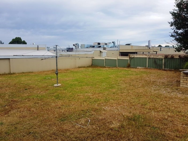 10 Dalwah Street, Bomaderry NSW 2541