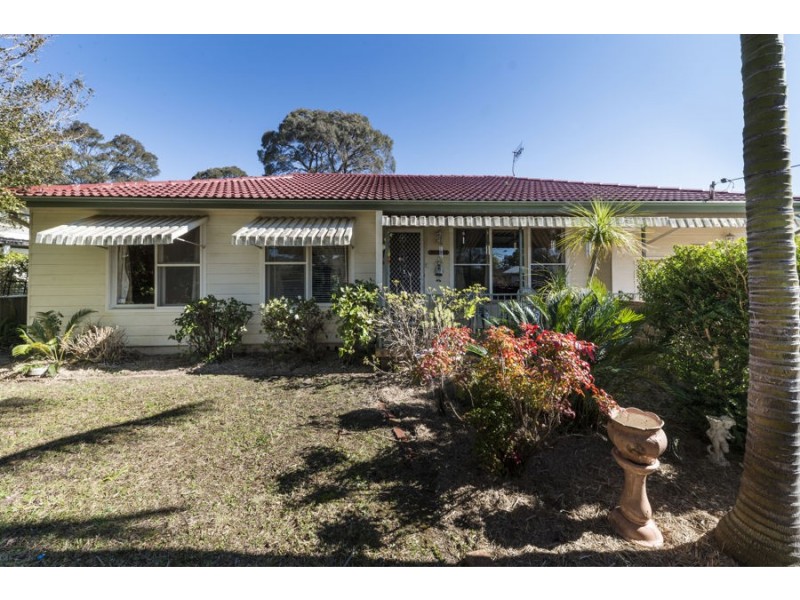 17 McDonald Ave, Nowra NSW 2541