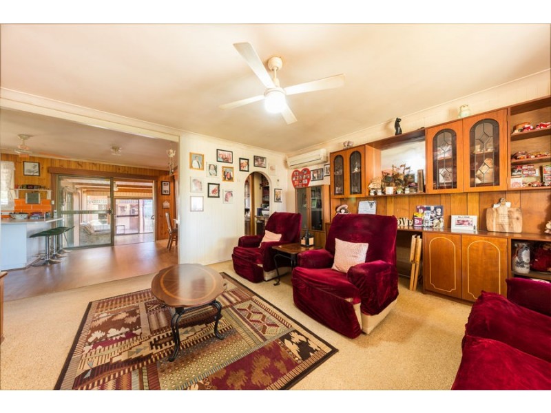 17 McDonald Ave, Nowra NSW 2541