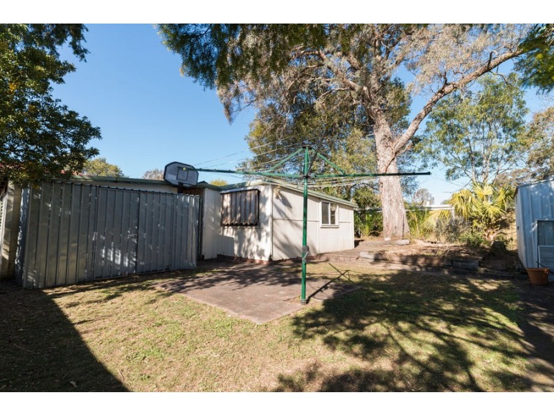 17 McDonald Ave, Nowra NSW 2541