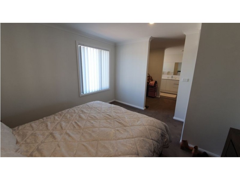 4 Evergreen Place, South Nowra NSW 2541