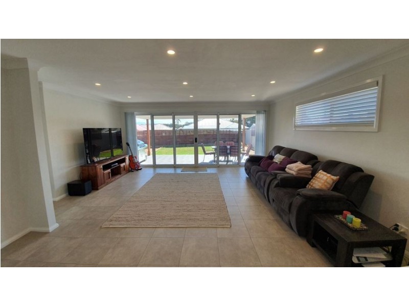 4 Evergreen Place, South Nowra NSW 2541