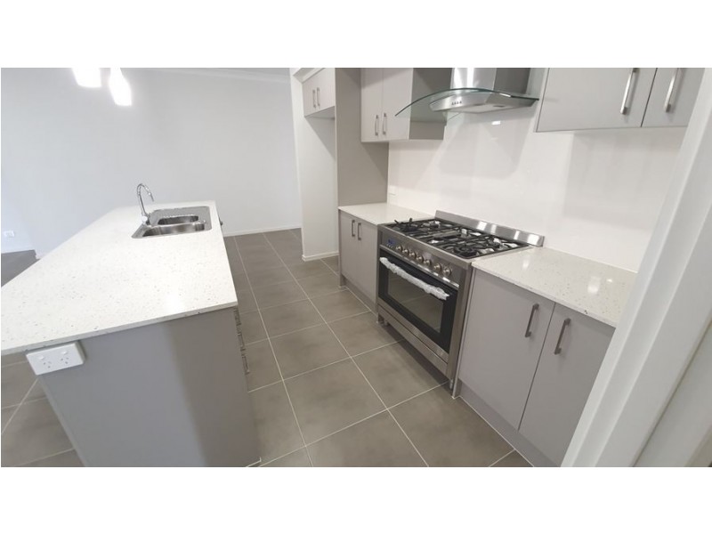 26 Patonga St, Nowra NSW 2541