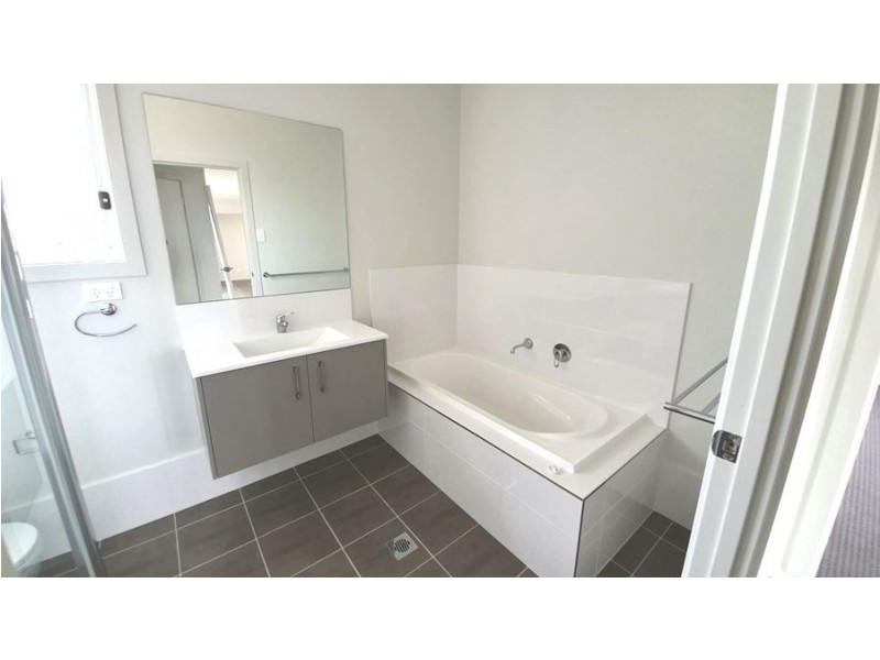 26 Patonga St, Nowra NSW 2541