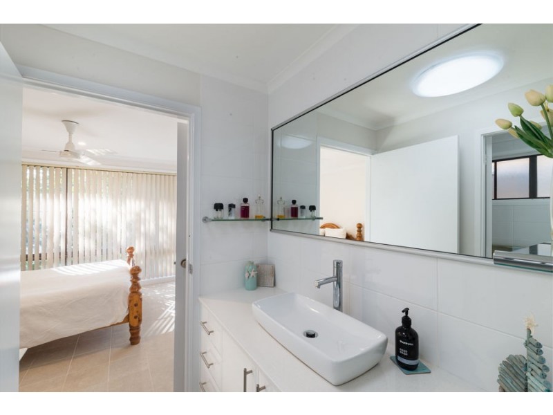 208 Walmer Avenue, Sanctuary Point NSW 2540
