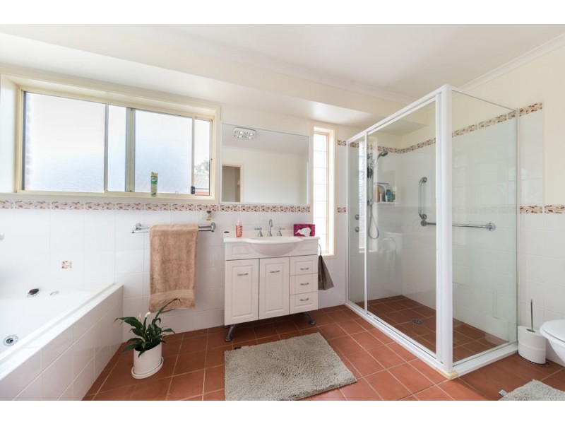 195 Sanctuary Point Road, Sanctuary Point NSW 2540