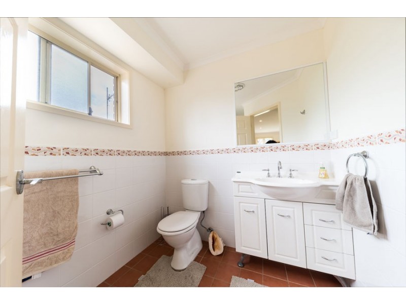 195 Sanctuary Point Road, Sanctuary Point NSW 2540