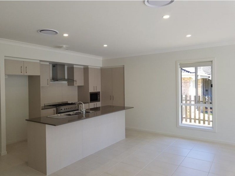 13 Vost Drive, Sanctuary Point NSW 2540