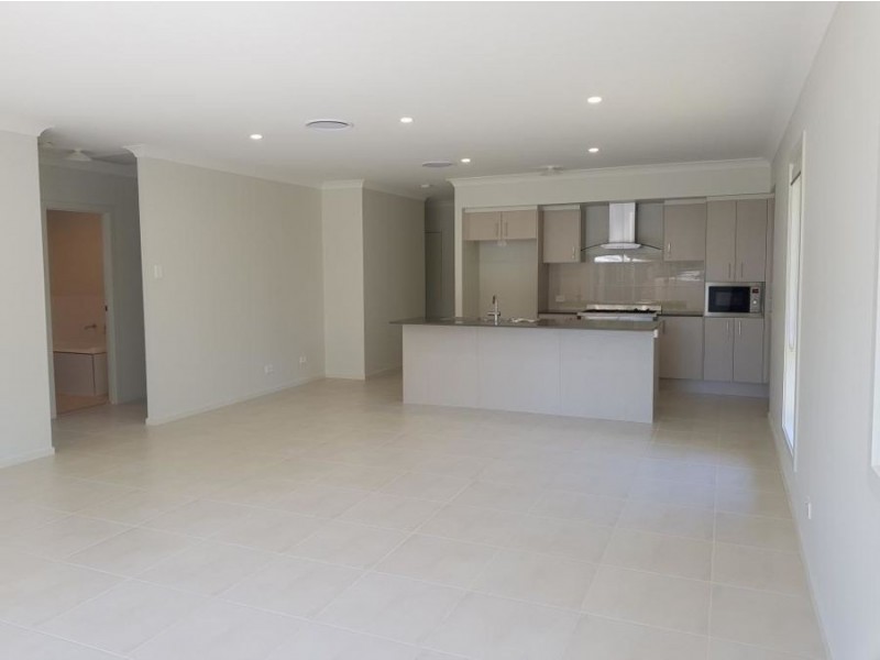 13 Vost Drive, Sanctuary Point NSW 2540