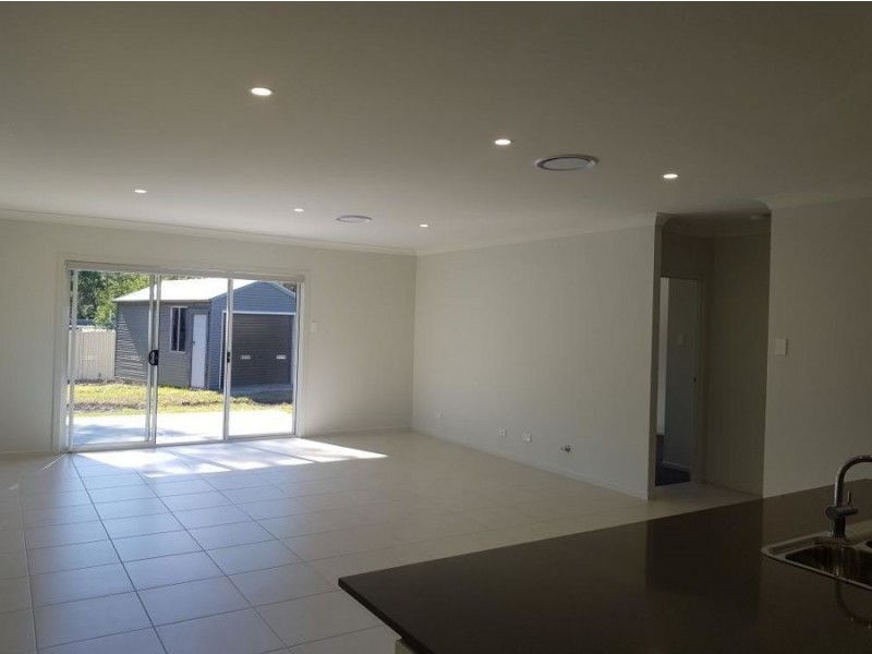 13 Vost Drive, Sanctuary Point NSW 2540