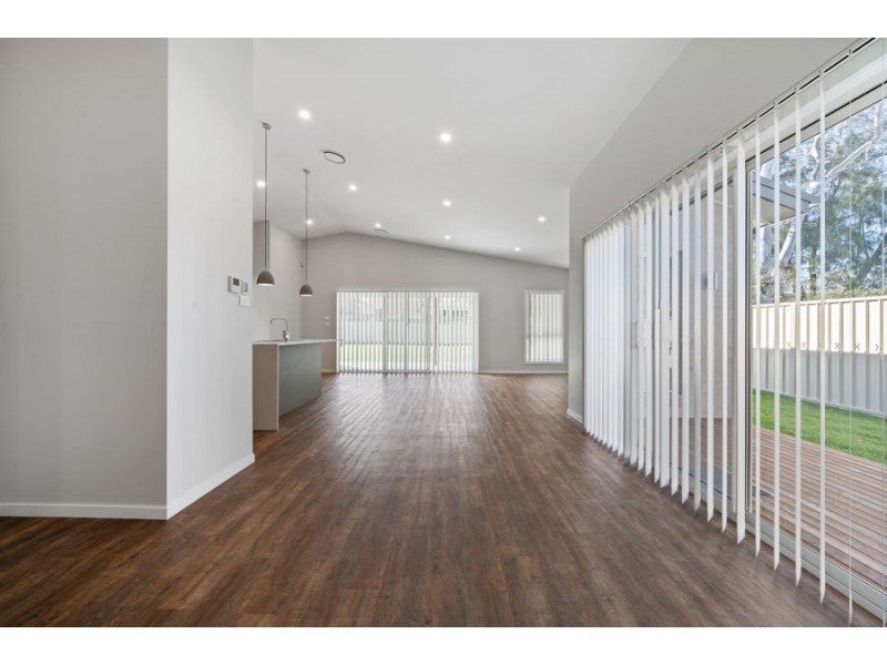 10 Clifton Street, Sanctuary Point NSW 2540