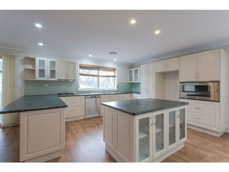 39 Tibbles Ave, Old Erowal Bay NSW 2540