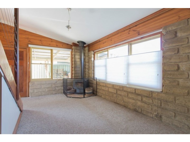 33 Winn Avenue, Basin View NSW 2540