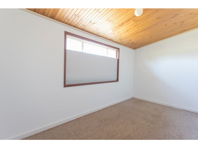 33 Winn Avenue, Basin View NSW 2540