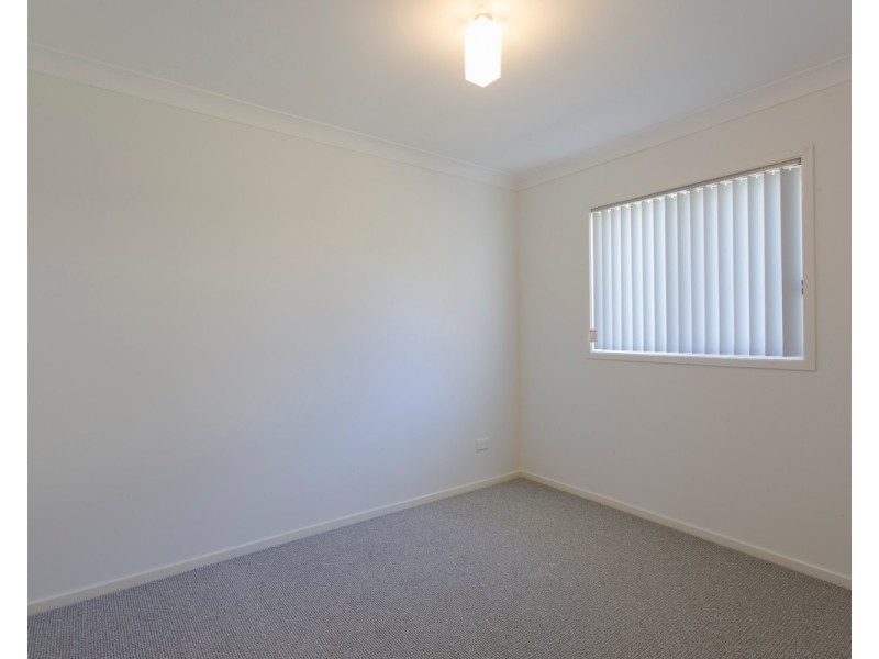 12 Riviera Avenue, Sussex Inlet NSW 2540