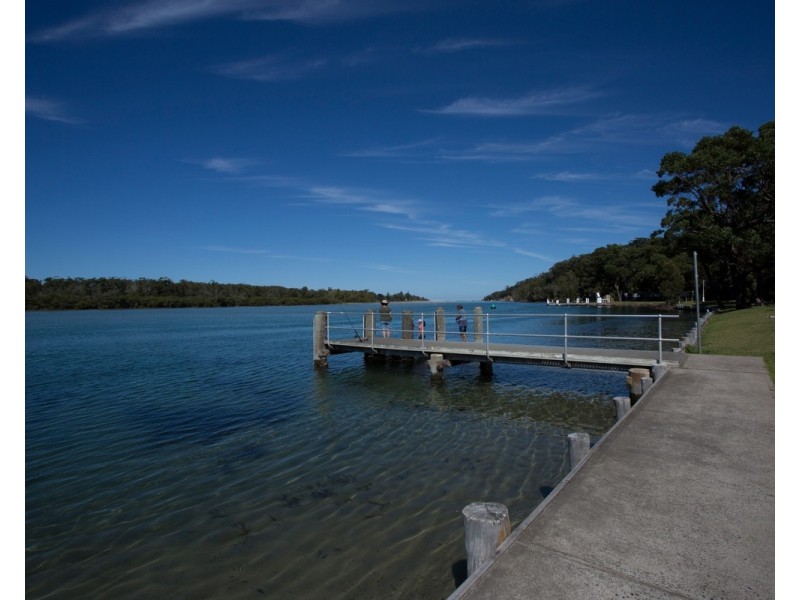 12 Riviera Avenue, Sussex Inlet NSW 2540