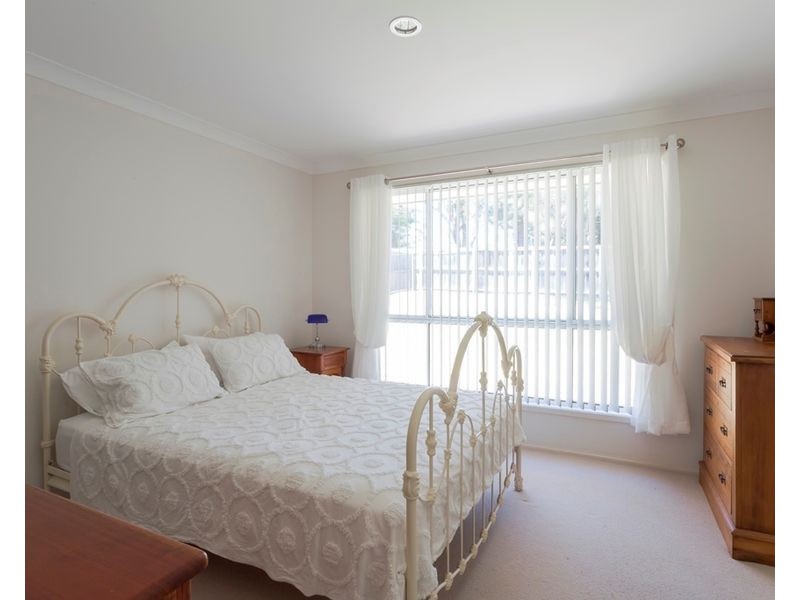 10 Skiff St, Vincentia NSW 2540