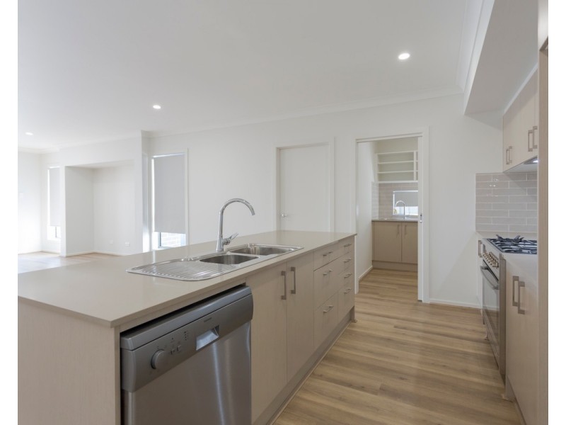 70 Caladenia Crescent, South Nowra NSW 2541