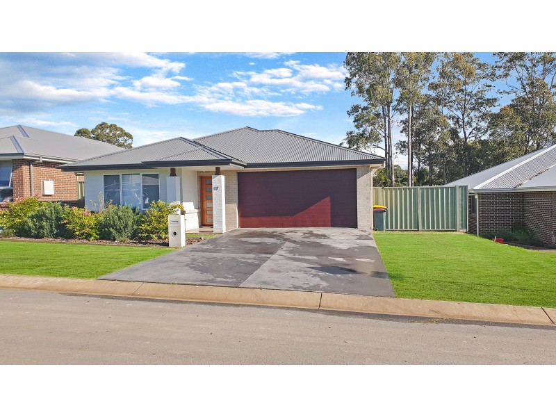 17 Moresby Street, Nowra NSW 2541